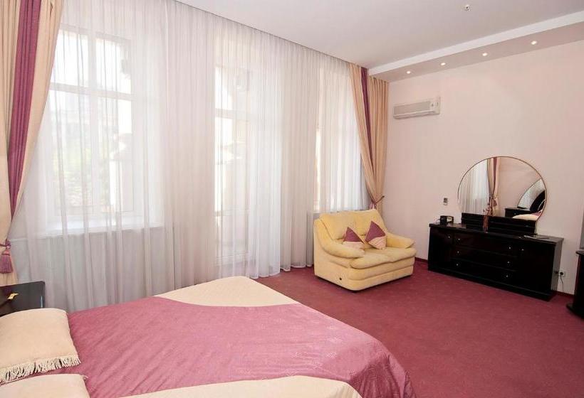 فندق Astoria