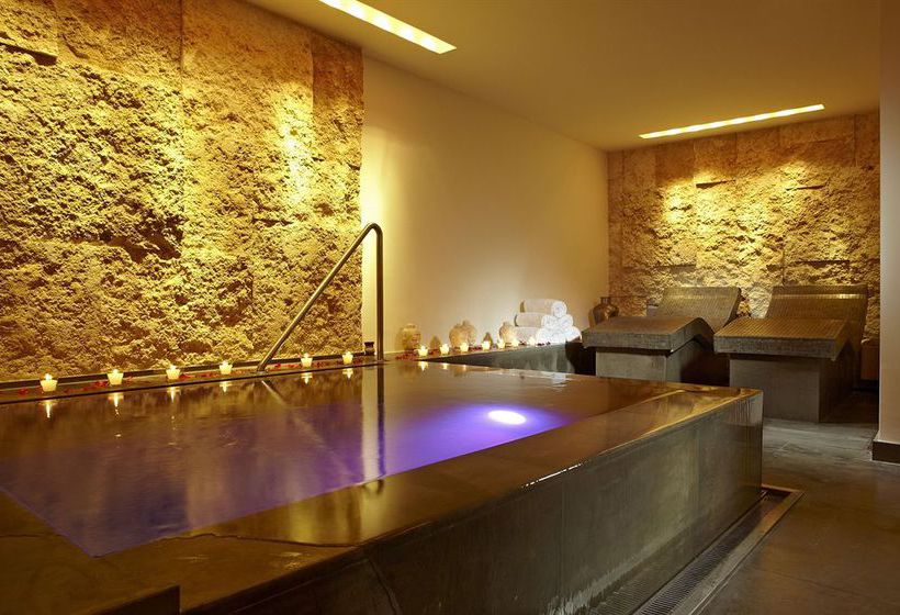 Buddha-Bar Hotel Budapest Klotild Palace