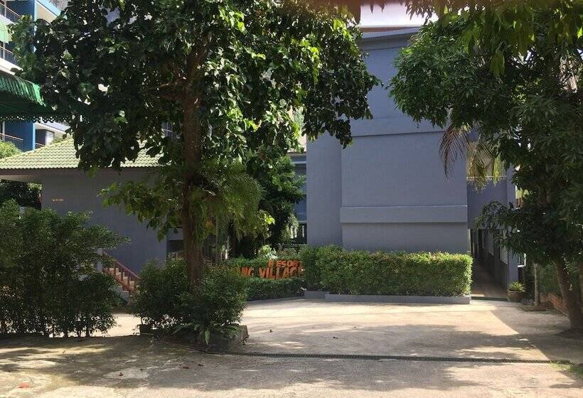 هتل Aonang Village Resort