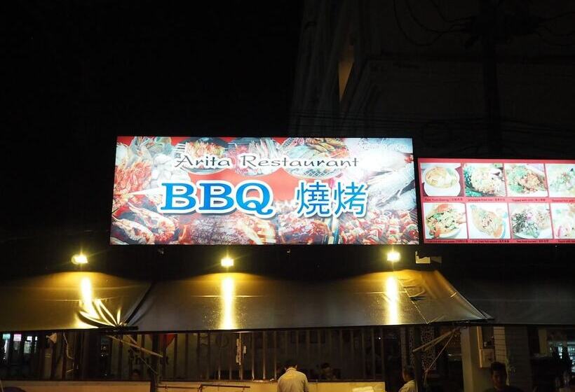 هتل Arita