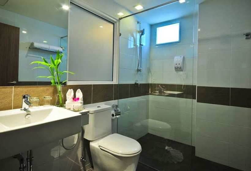 Ashlee Plaza Patong Hotel & Spa