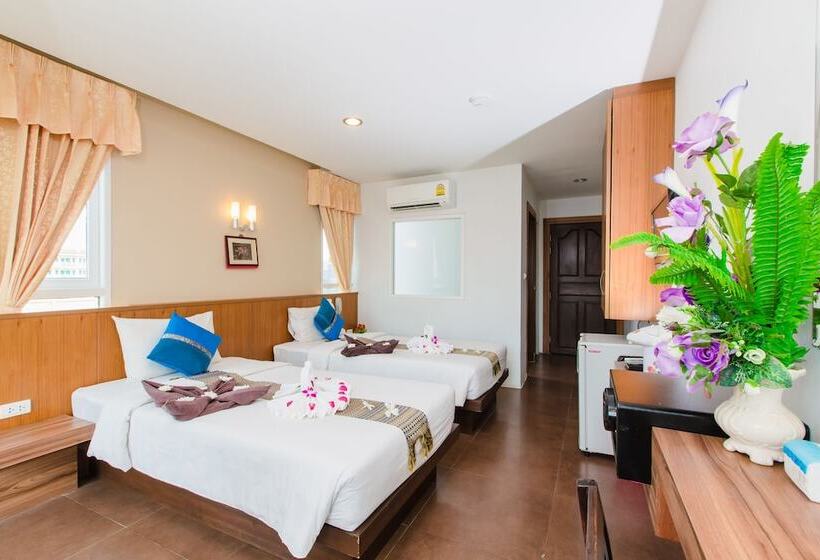 هتل Azure Bangla Phuket