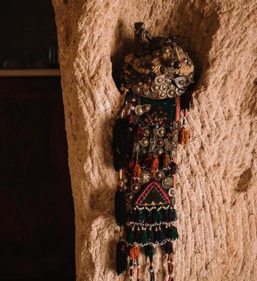 هتل Cappadocia Cave Suites