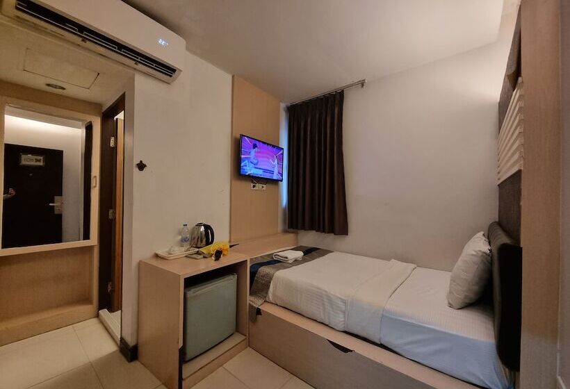Cozi Inn Hotel, Bangkok