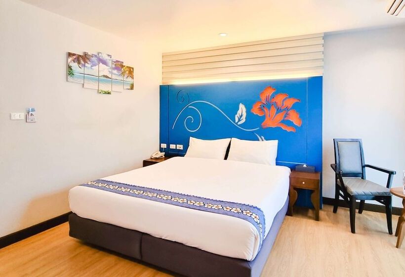 هتل Days Inn By Wyndham Patong Beach Phuket