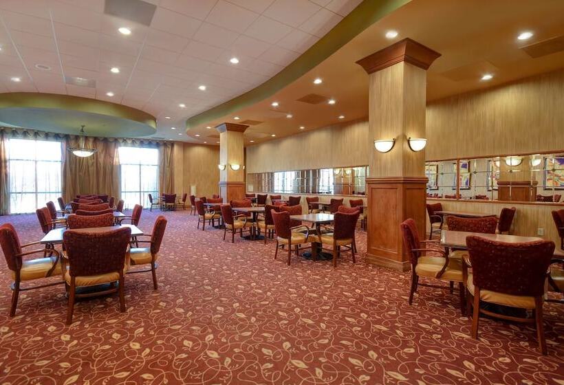 فندق Embassy Suites By Hilton At Hot Springs Convention Center