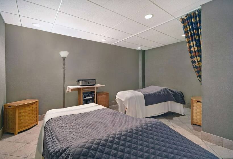 فندق Embassy Suites By Hilton At Hot Springs Convention Center