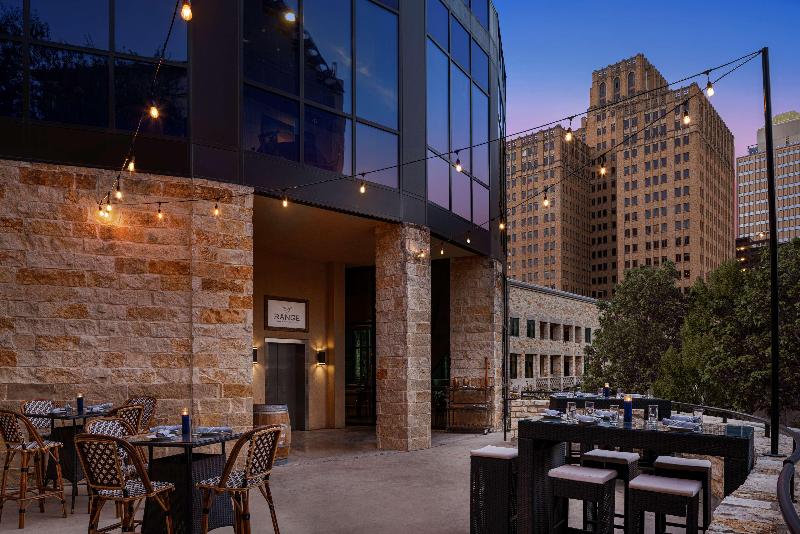 هتل Embassy Suites San Antonio Riverwalk Downtown
