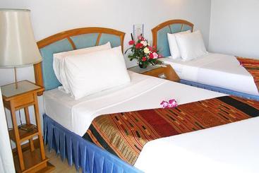 هتل Phuket Golden Sand Inn Sha Extra Plus