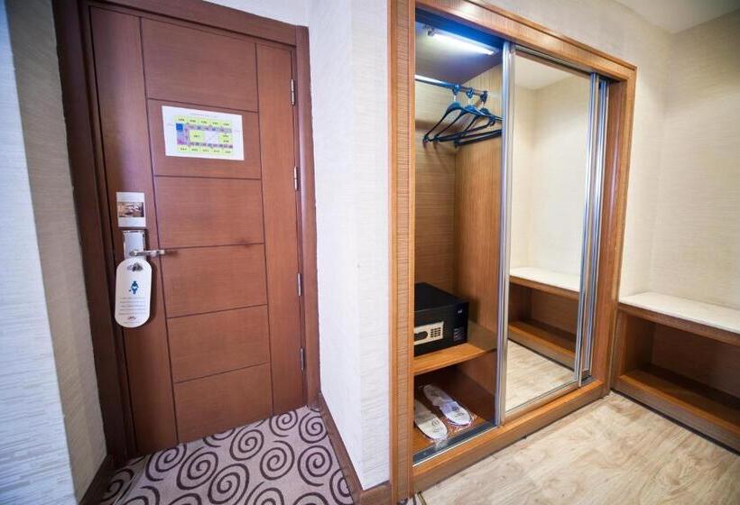 Fotos del hotel Grand Asiyan:  28