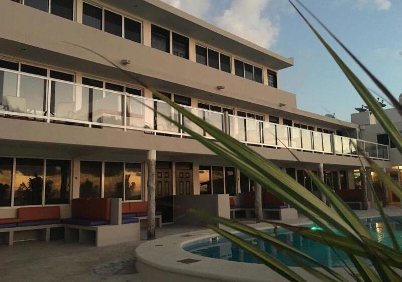 هتل Hacienda Morelos Beachfront