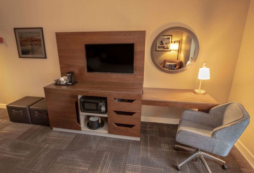 هتل Hampton Inn & Suites Chesapeake Battlefield Blvd