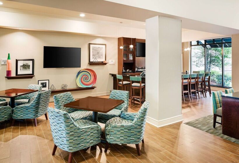 هتل Hampton Inn & Suites Little Rock Downtown