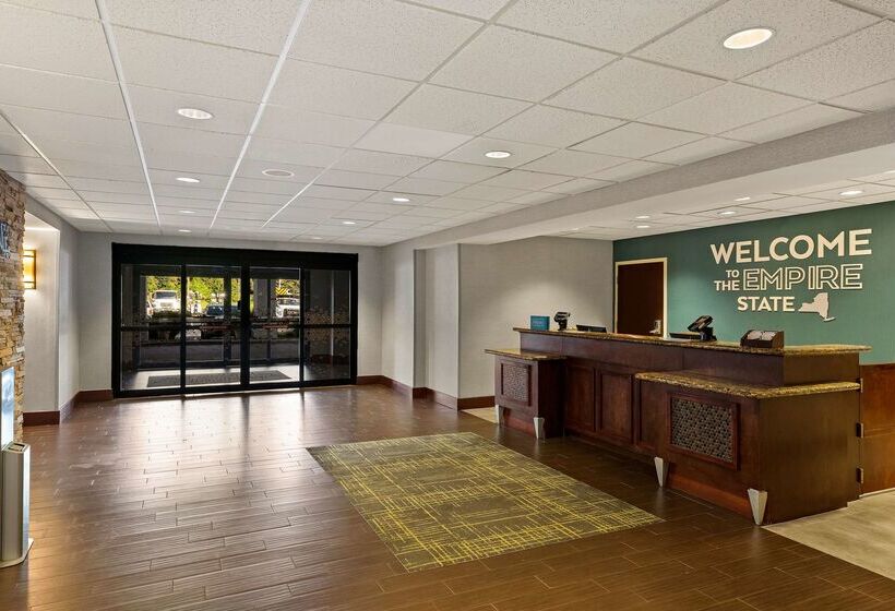 فندق Hampton Inn & Suites Poughkeepsie