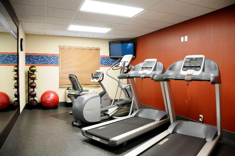 호텔 Hampton Inn & Suites Red Bluff