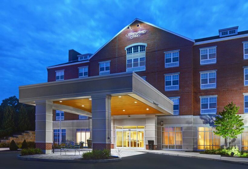 هتل Hampton Inn Bath