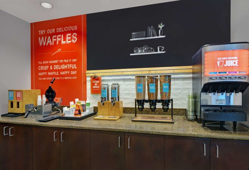 هتل Hampton Inn Bath