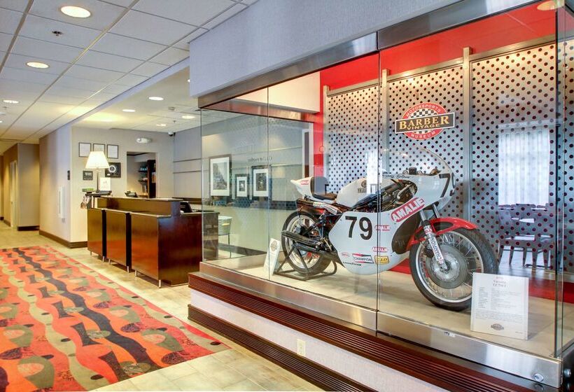 Отель Hampton Inn Birmingham Leeds
