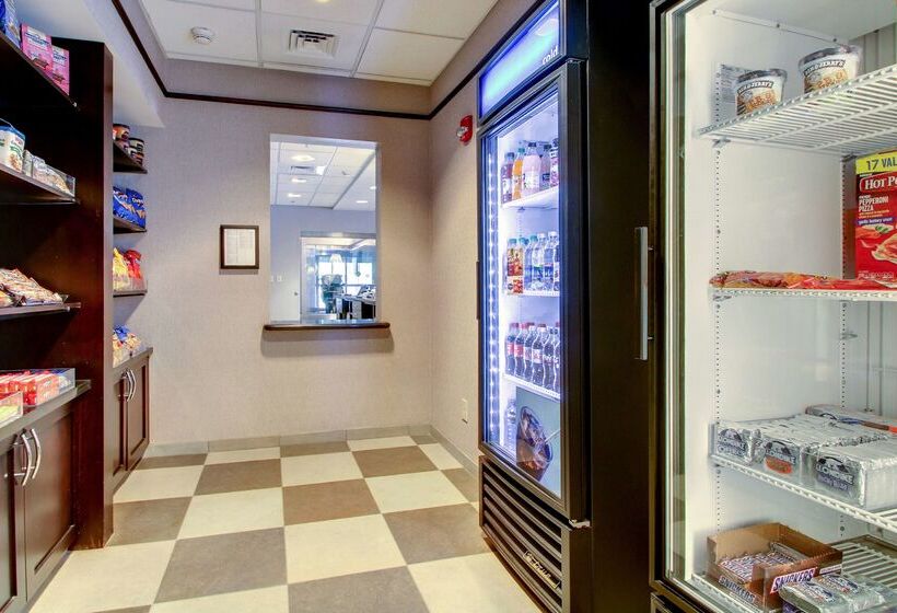 Отель Hampton Inn Birmingham Leeds