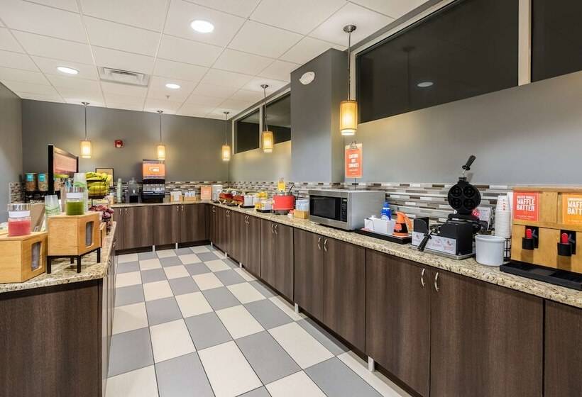 هتل Hampton Inn Daytona Shoresoceanfront