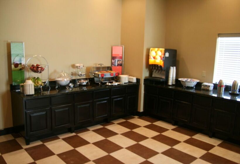 Отель Hampton Inn La Grange