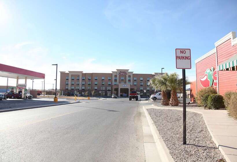 هتل Hampton Inn & Suites Carlsbad