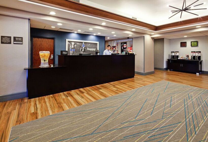 هتل Hampton Inn & Suites Chino Hills