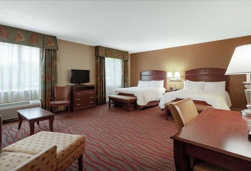 Отель Hampton Inn & Suites Port Richey