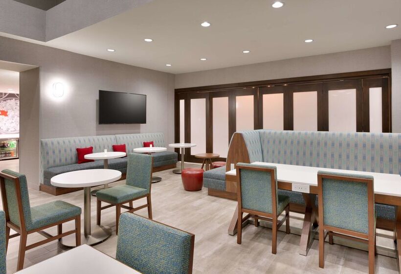 هتل Hampton Inn & Suites Rockportfulton
