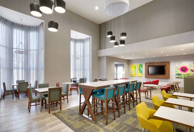 هتل Hampton Inn & Suites Rockportfulton