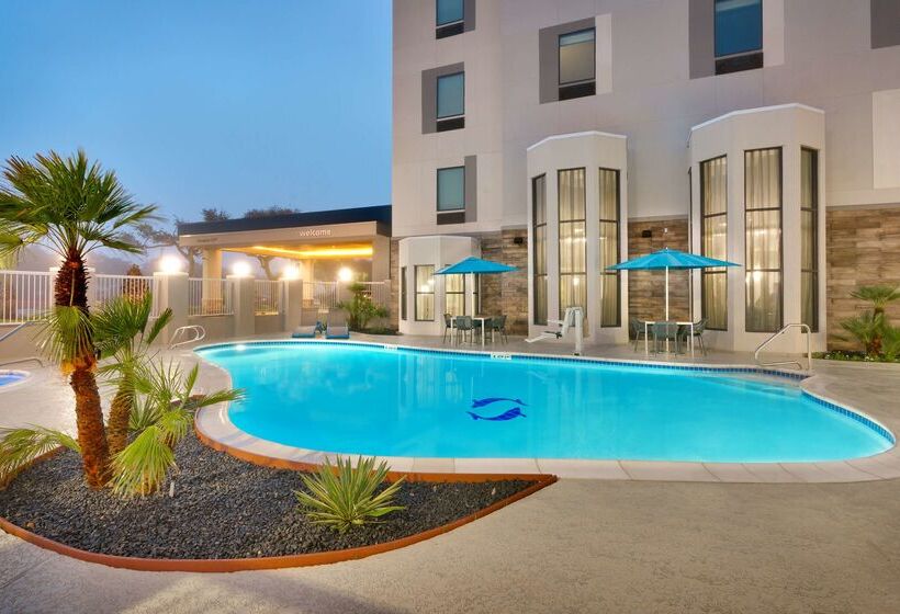 هتل Hampton Inn & Suites Rockportfulton