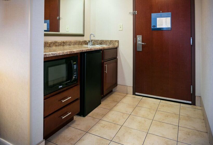 호텔 Hampton Inn & Suites Toledoperrysburg