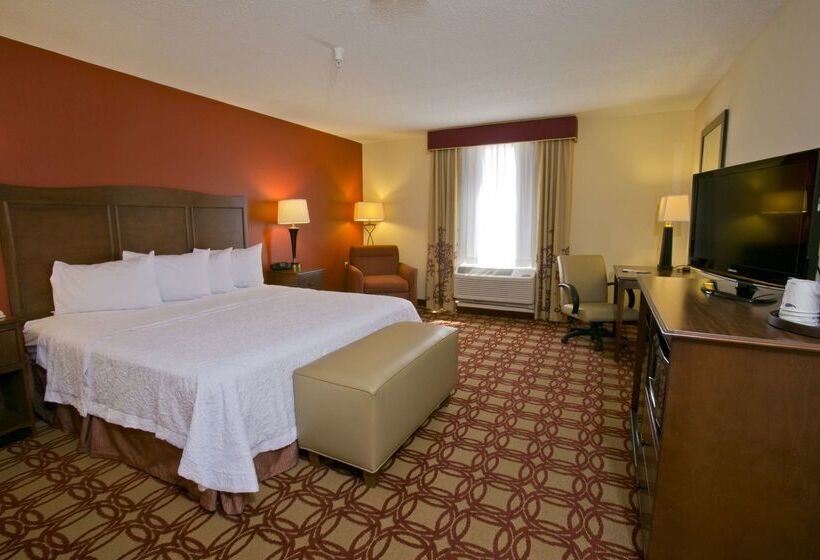 فندق Hampton Inn & Suites Wiggins