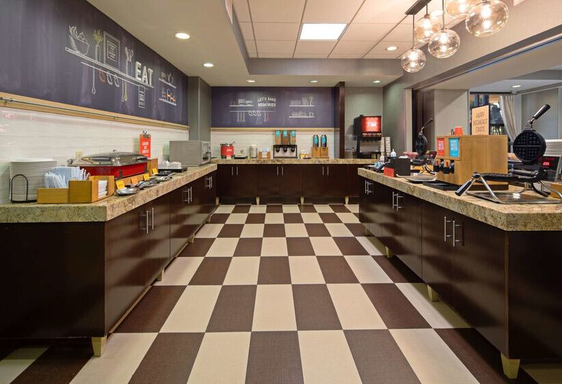 فندق Hampton Inn Visalia