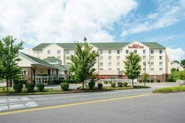 هتل Hilton Garden Inn Morgantown