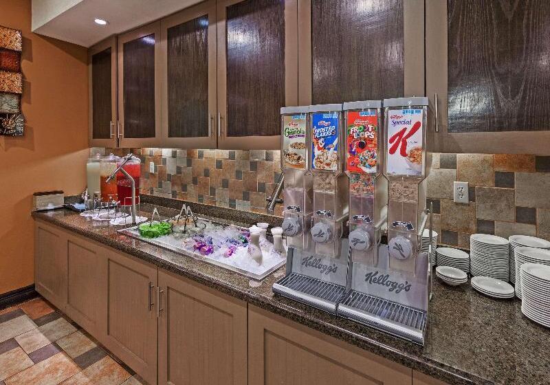 בית מלון כפרי Hilton Garden Inn South Padre Island Beachfront