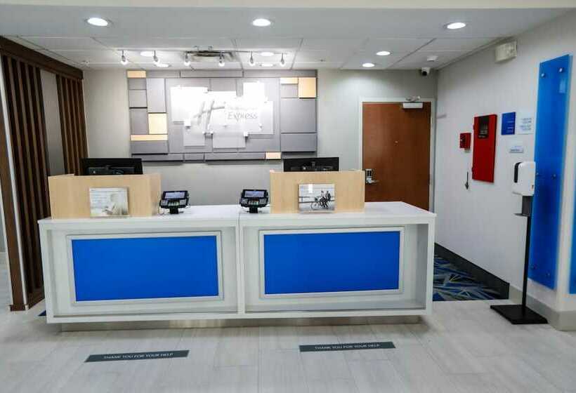 هتل Holiday Inn Express Hillsboro I35