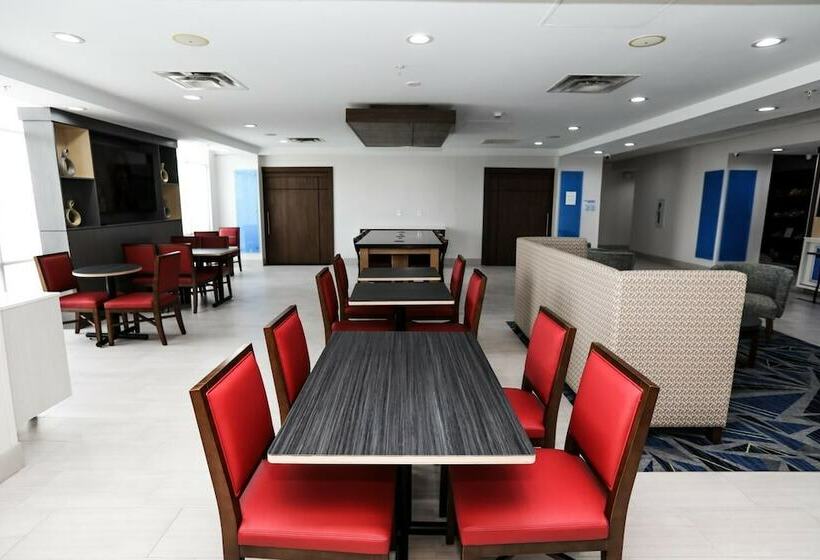 هتل Holiday Inn Express Hillsboro I 35, An Ihg