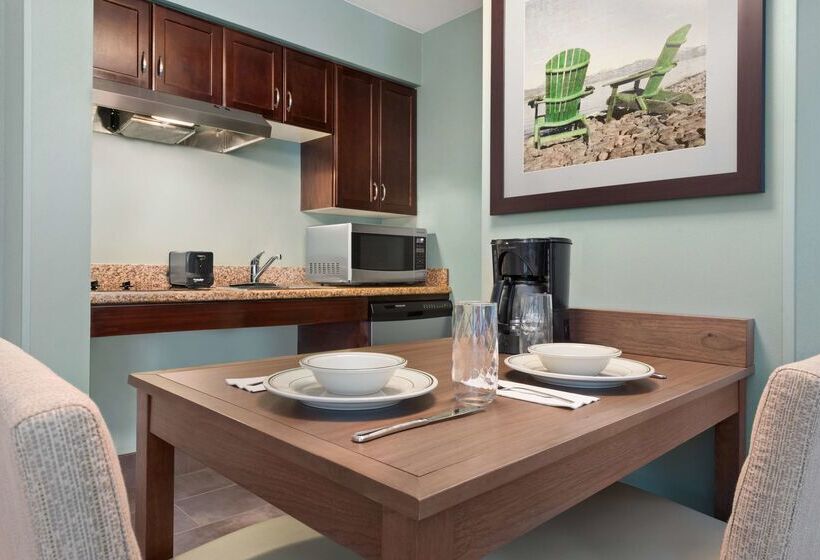 هتل Homewood Suites By Hilton Charleston Mt. Pleasant