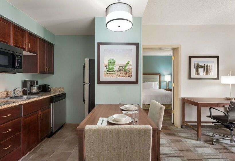 هتل Homewood Suites By Hilton Charleston Mt. Pleasant