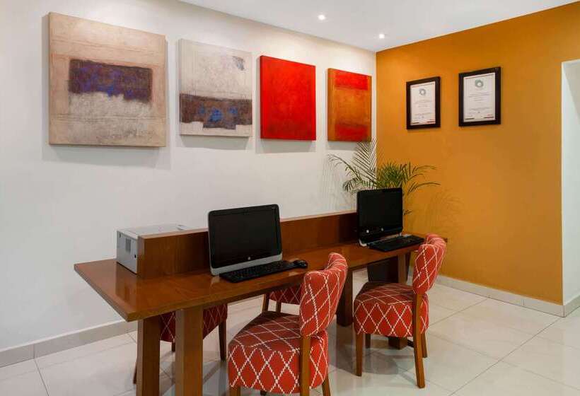 Fotos del hotel La Quinta By Wyndham Puebla Palmas Angelopolis:  20