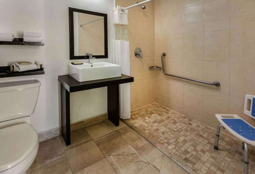 Fotos del hotel La Quinta By Wyndham Puebla Palmas Angelopolis:  5