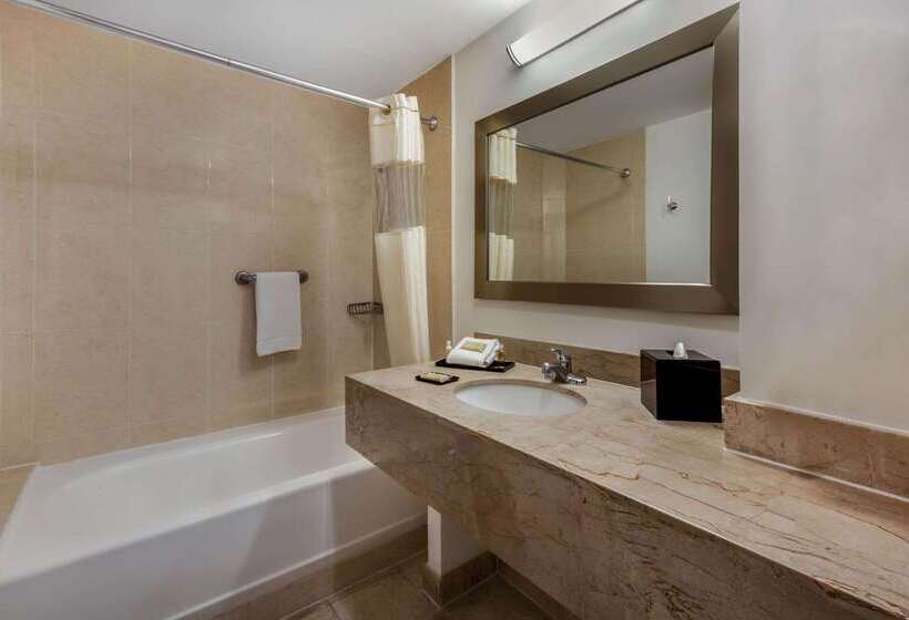 Fotos del hotel La Quinta By Wyndham Puebla Palmas Angelopolis:  6