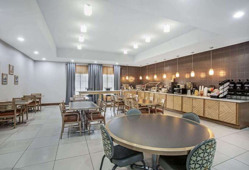 هتل La Quinta By Wyndham Austin Nw/lakeline Mall