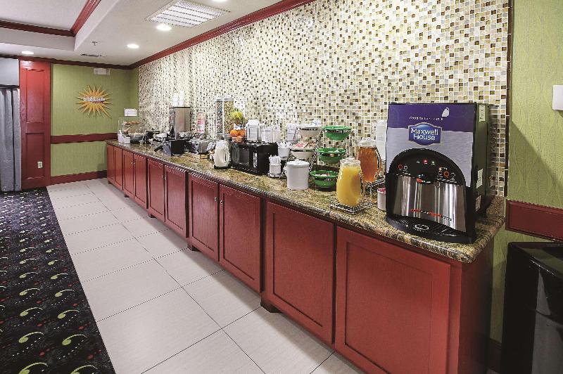 호텔 La Quinta Inn & Suites By Wyndham South Dallas   Hutchins