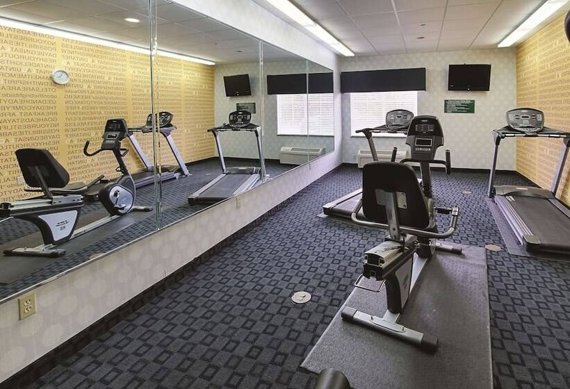 호텔 La Quinta Inn & Suites By Wyndham South Dallas   Hutchins