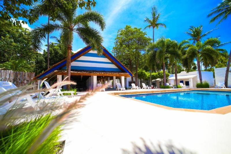 هتل Lime N Soda Beachfront Resort