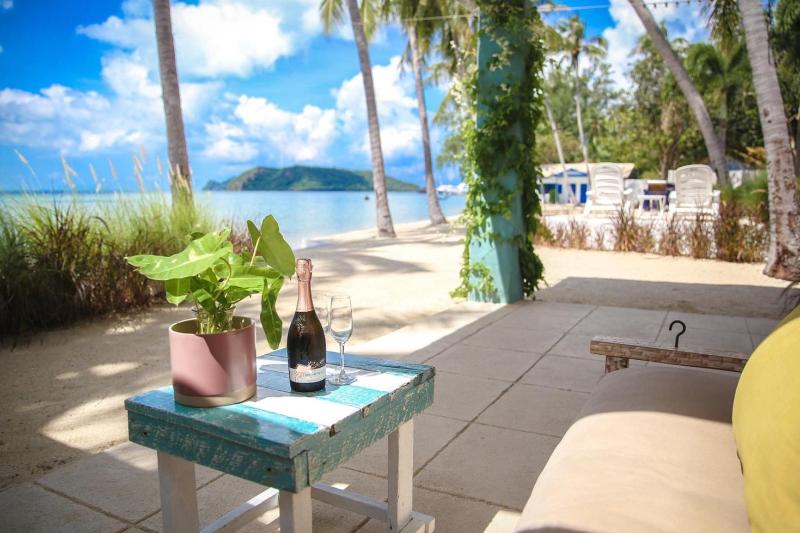 هتل Lime N Soda Beachfront Resort