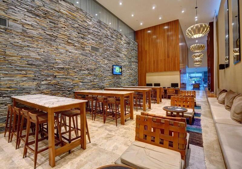 Fotos del hotel Aspen Square:  22