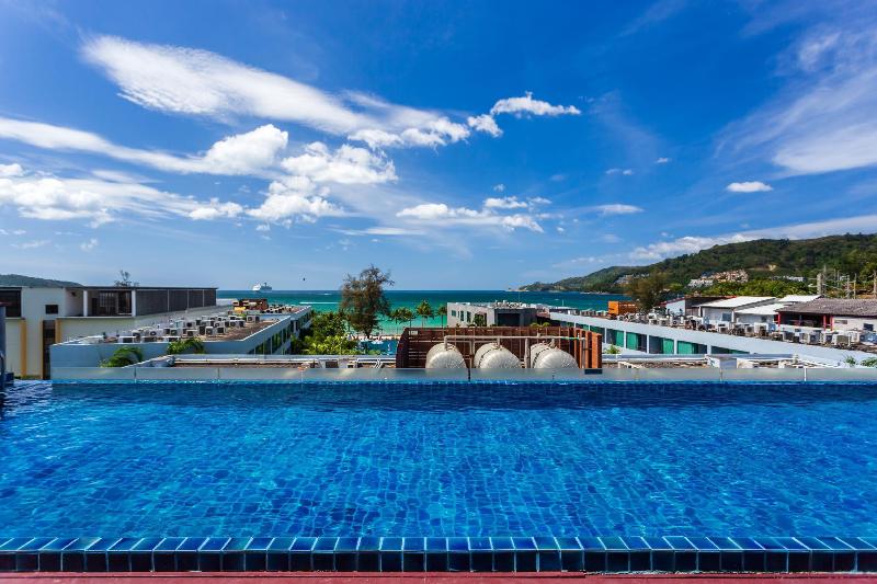 هتل Patong Beach Side